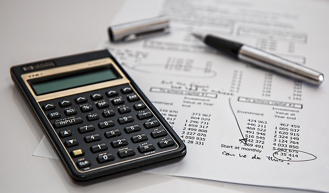 Financial Calculator for Investment Analysis