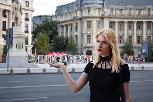 Romanian Phrase Book for Travelers