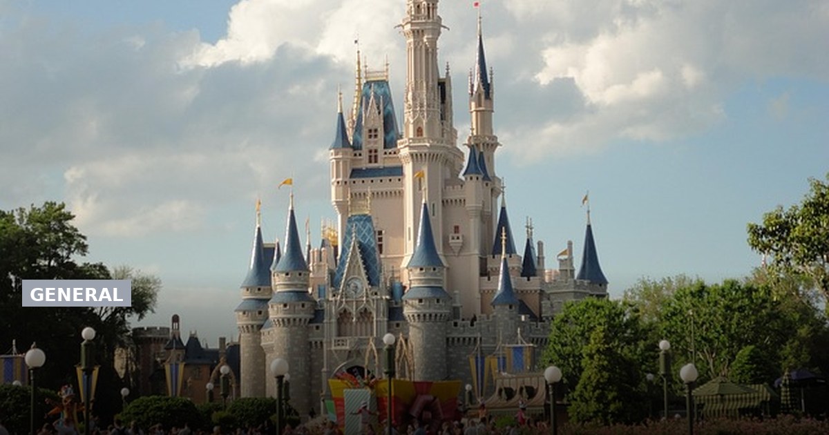 How to Plan a Disneyland Trip for First-Time Visitors